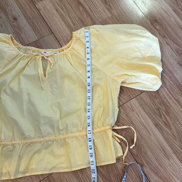 Levi's Calliope Puff Sleeve Blouse - Picture 9 of 10